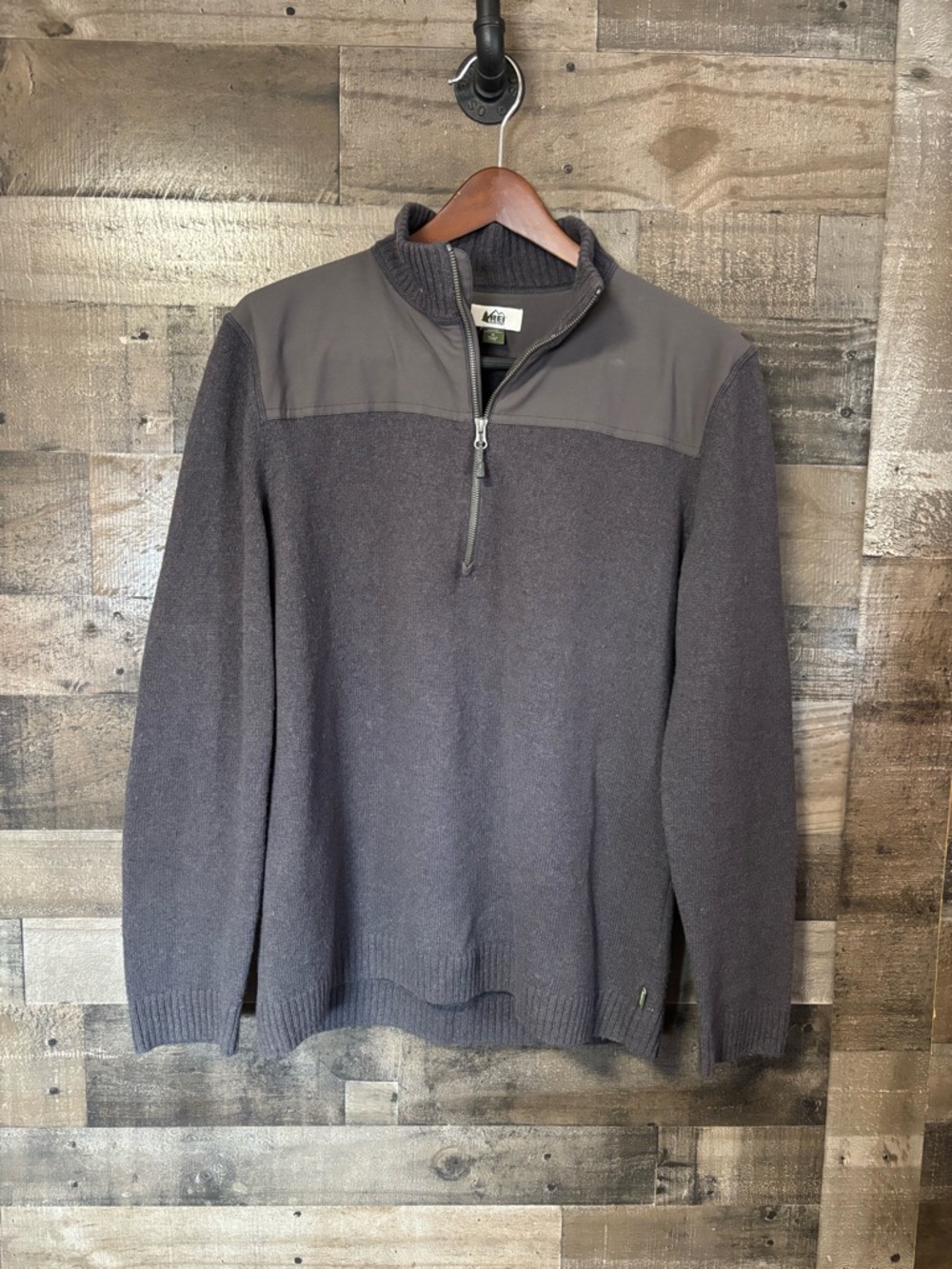 REI Men's Dark Charcoal Half-Zip Wool Pullover Sweater Medium